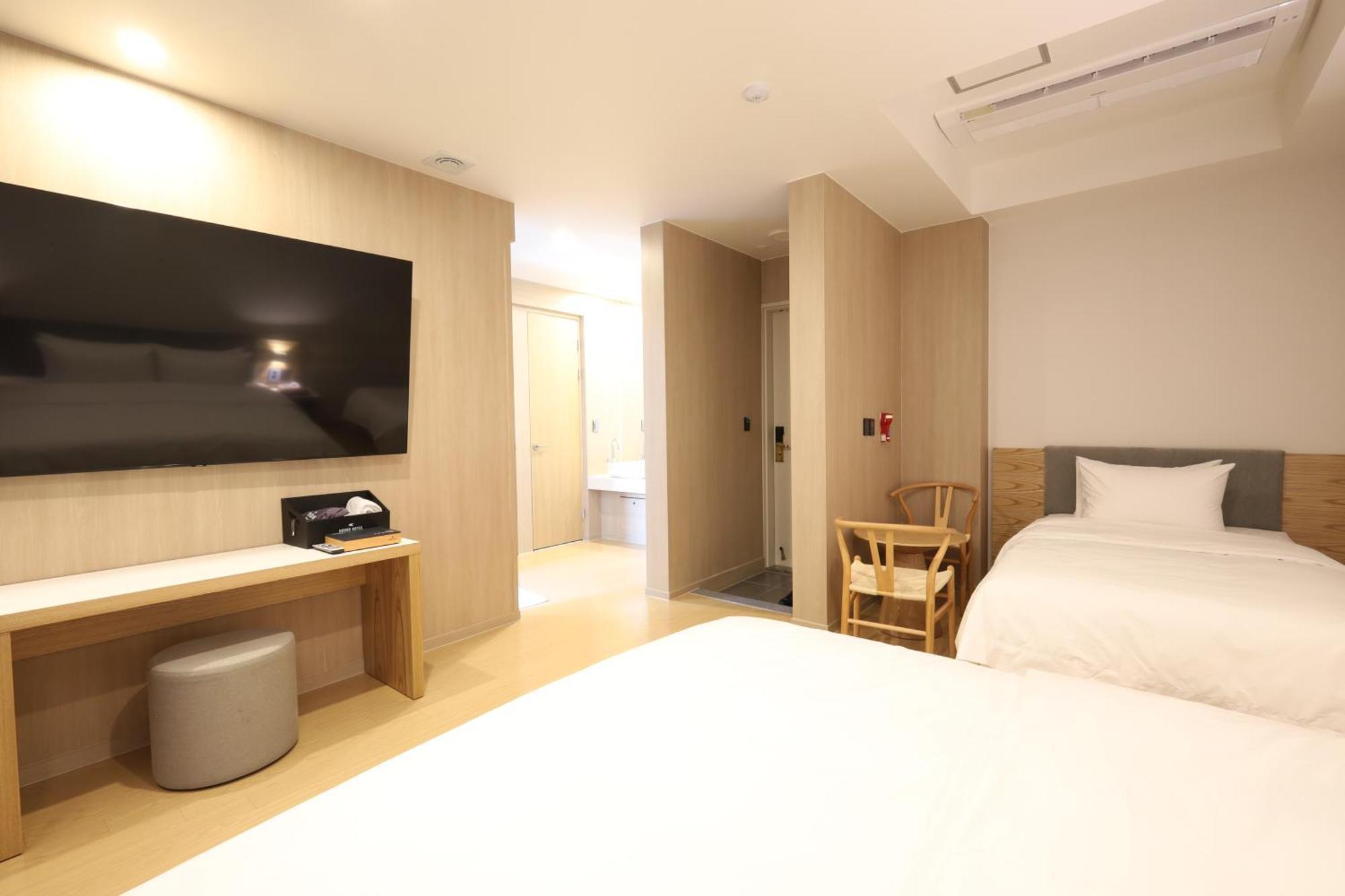 Hound Hotel Changwon Exterior foto